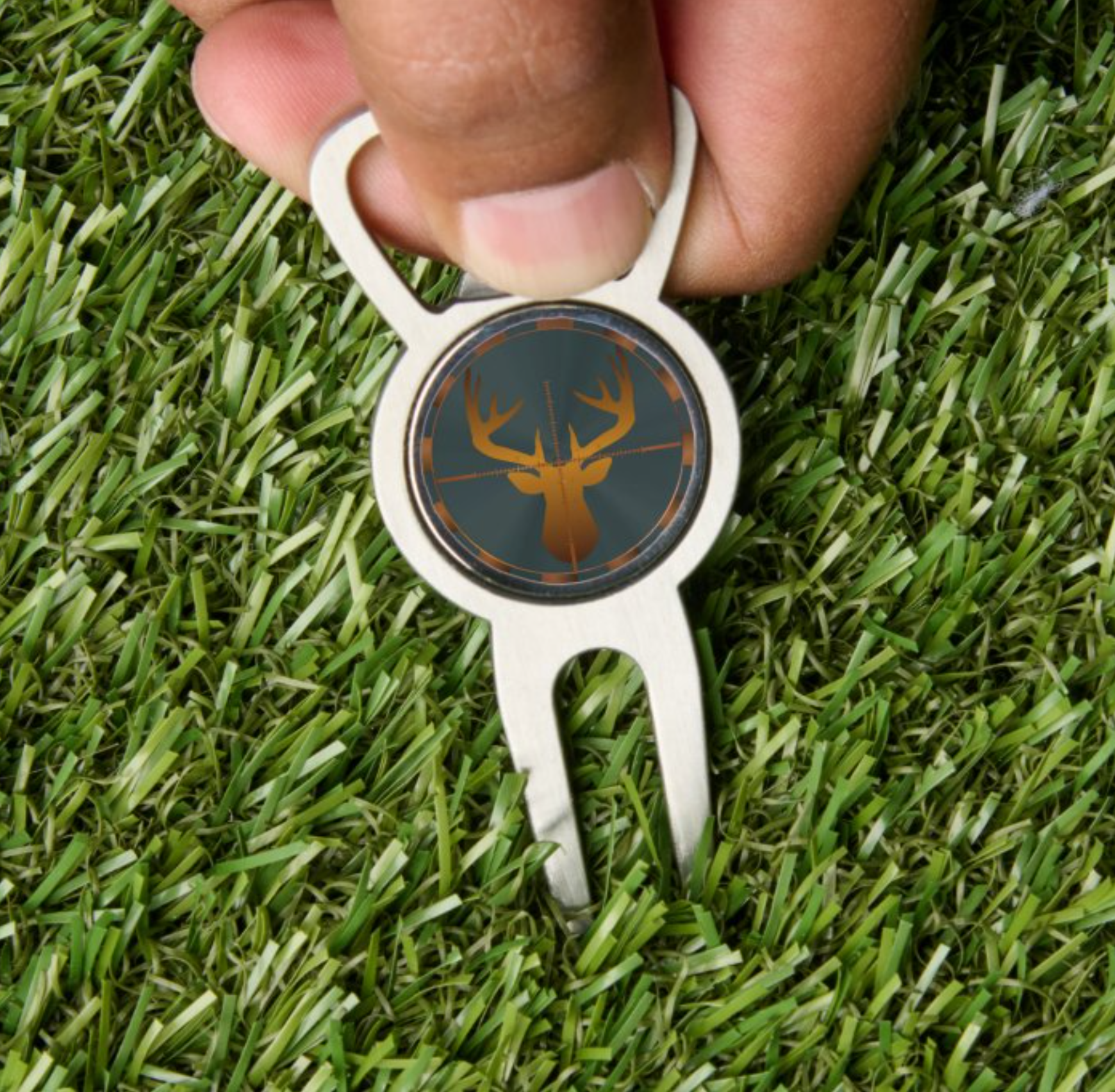 Deer Hunter Divot Tool