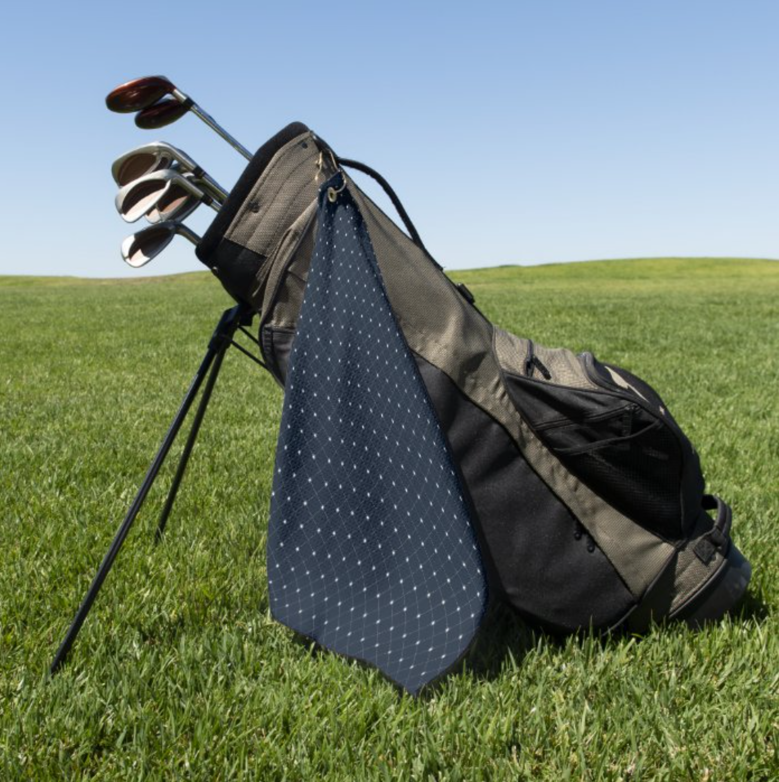 Diamond Pattern Golf Towel